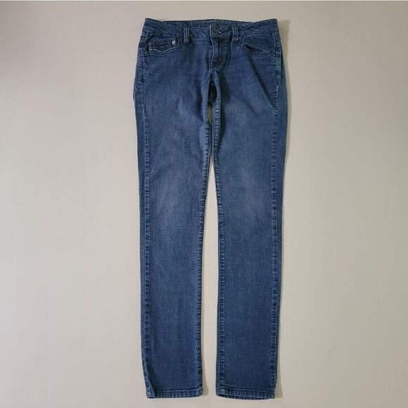 Candie's Women's Blue Skinny Leg Denim Jeans - Picture 3 of 11